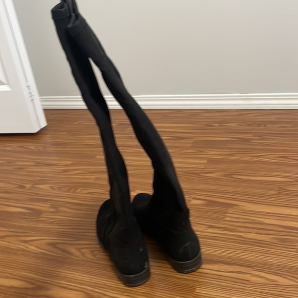 Women’s knee high suede boots - Picture 4 of 6